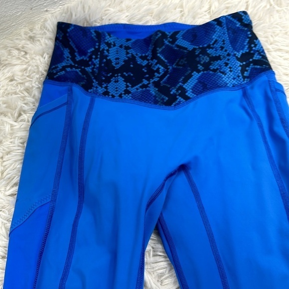 Lululemon All The Right Places Crop Pipe Dream Blue / Mini Ziggy Snake Pipe Drea - Picture 2 of 6